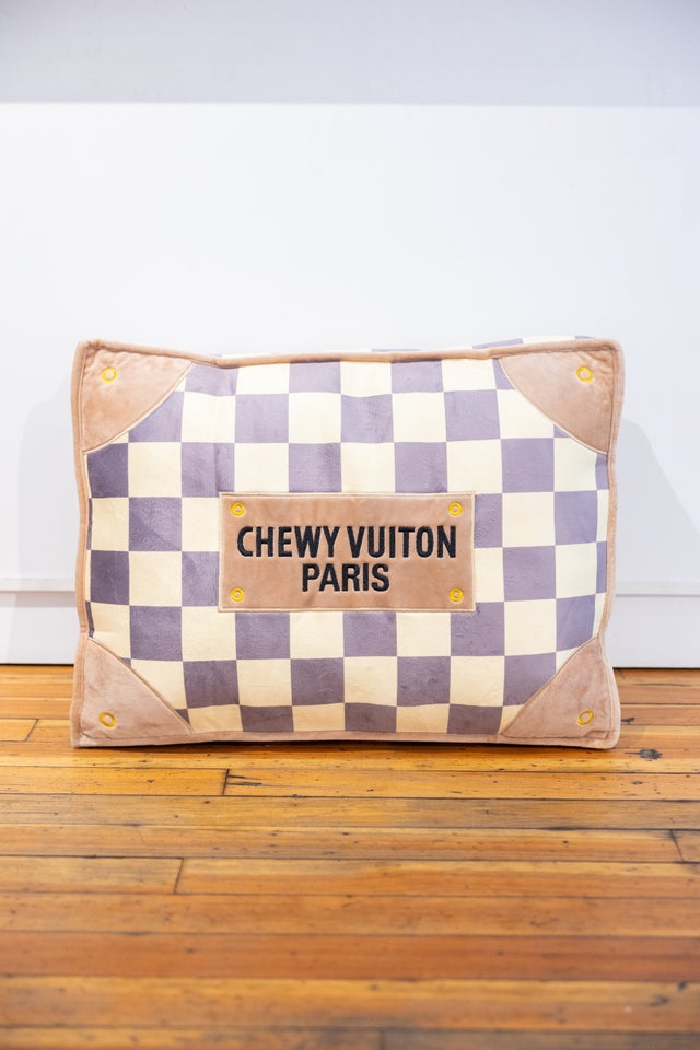 Chewy 2024 vuitton bed